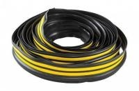 Лента привальная с брызгоотбойником 65мм (Черно-Желтая)